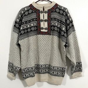 Christiania Pure New Wool Sweater. Size M